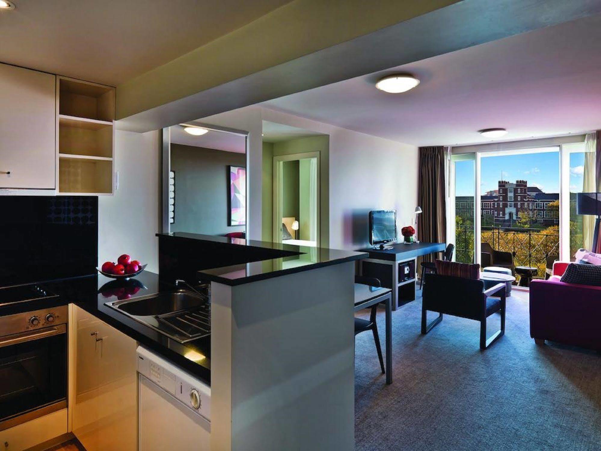 Adina Apartment Hotel South Yarra Melbourne Esterno foto